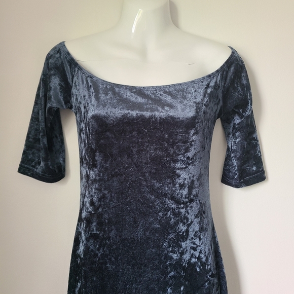 Velvet Dress - Picture 2 of 2